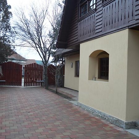 La Mos Pavel Noslac Exterior foto